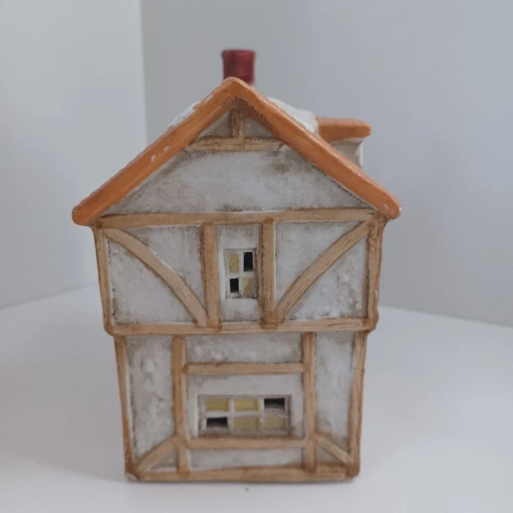 Vintage Christmas Porcelain Lighted‎ Village Town Hall No Light